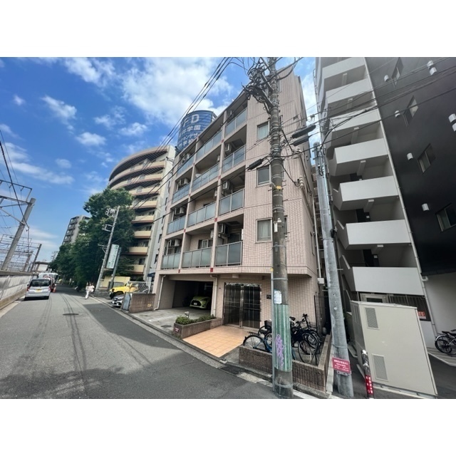 建物外観　鶴見駅から徒歩１分の好立地オートロックマンション♪