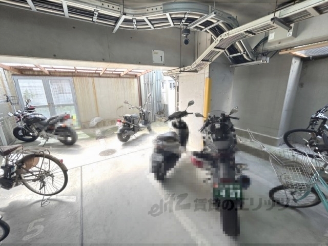 その他　バイク置き場