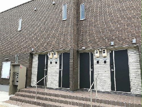 玄関　設備仕様は号室により異なる為、現況を優先とします。