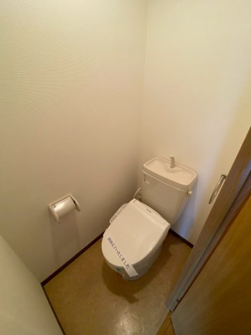 トイレ　落ち着いたトイレです