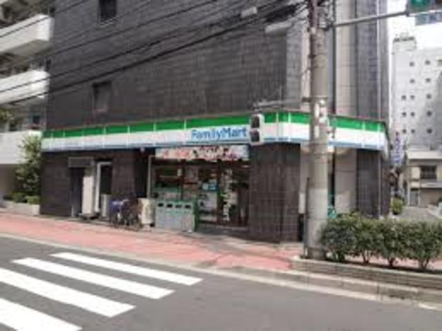 コンビニ　ファミリーマート台東三筋店（コンビニ）まで490m