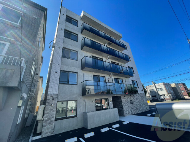 建物外観　札幌市東区北三十二条東「ＺＡＢＯＨＩＬＬＳ新道東」