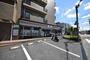 コンビニ　セブンイレブン日進駅西店（コンビニ）まで585m