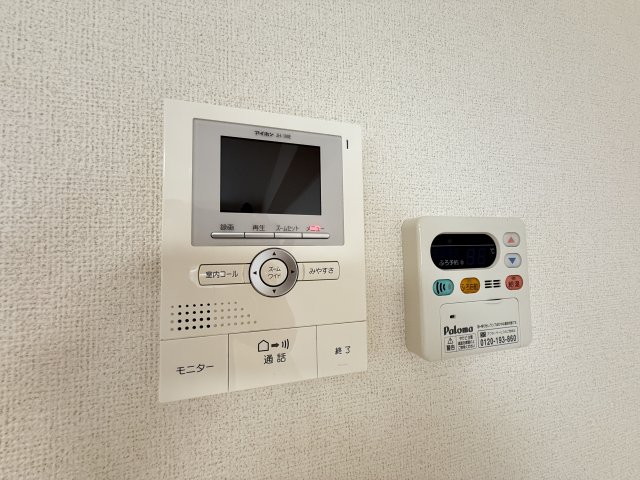 セキュリティ　モニター付きインターホン
