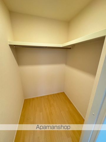 ロングアイランドヒルズマンションIIの内装写真