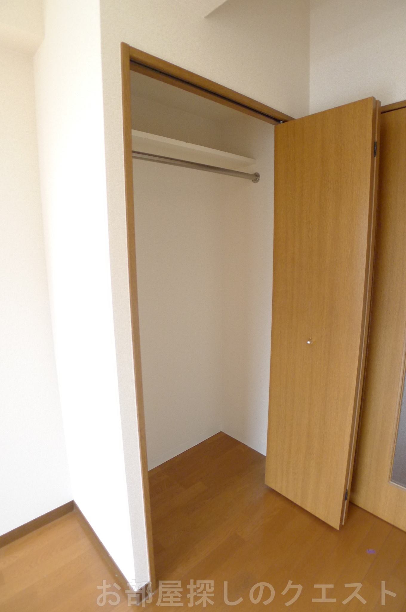 収納　(写真は同タイプ）