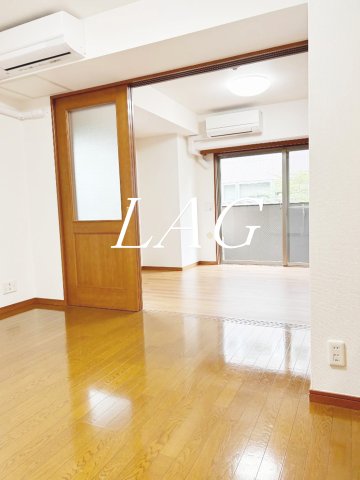 居室・リビング　洋室のお部屋です。