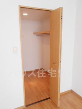 収納　クローゼット