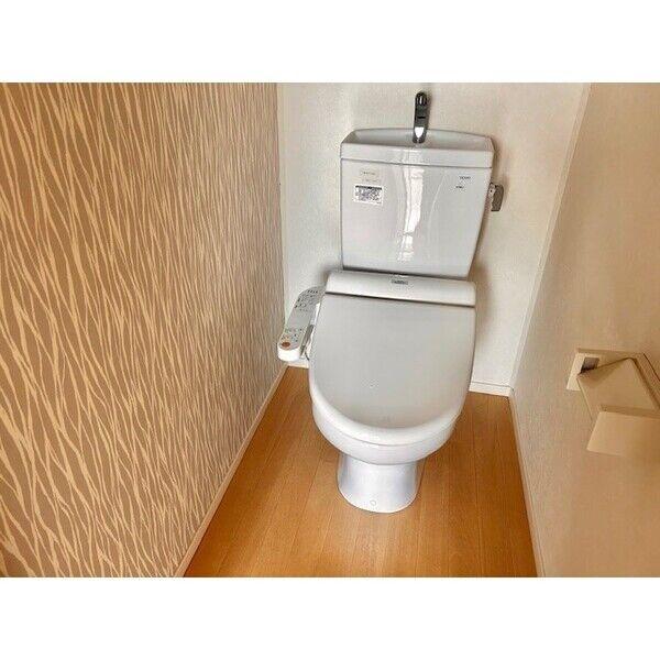 セリジェ越名Aのトイレ写真