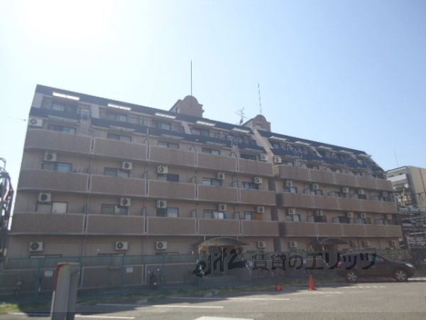 茨木ロイヤルの外観写真