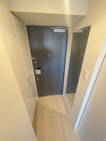 地下鉄千日前線 桜川駅 徒歩5分 14階建 築14年の玄関写真