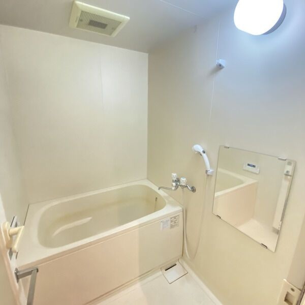SUNNY COURT MARUTAKA 2の風呂写真