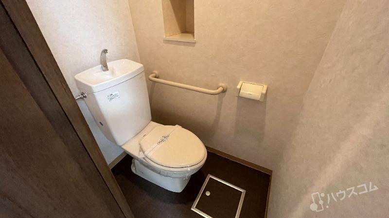 阪急宝塚線 庄内駅 徒歩12分 3階建 築27年のトイレ写真