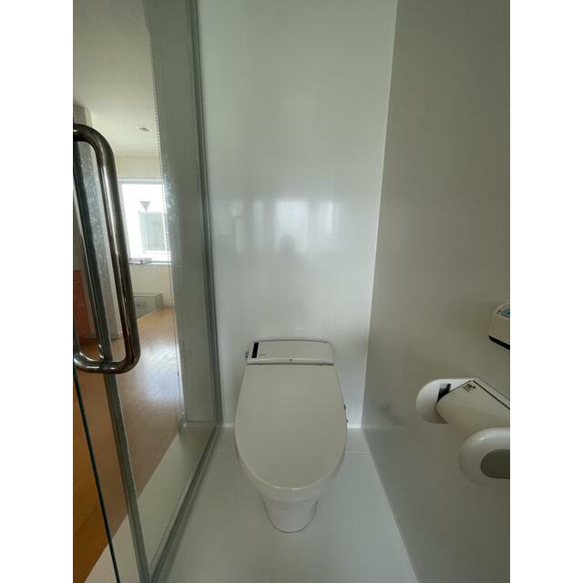 ＪＲ横須賀線 鎌倉駅 徒歩7分 3階建 築18年のトイレ写真