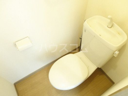 クレセントYのトイレ写真