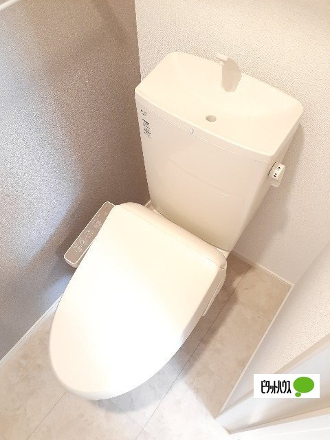 ＪＲ東海道本線 近江八幡駅 徒歩44分 2階建 築6年のトイレ写真