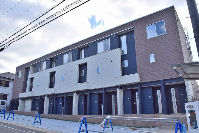 ロイヤルコート上ノ山の外観写真