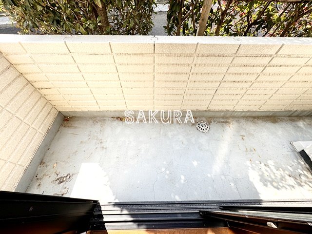 バルコニー　便利で嬉しいバルコニー付きです♪