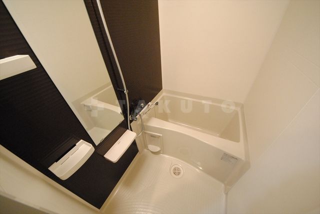 Luxe新大阪SOUTHの風呂写真