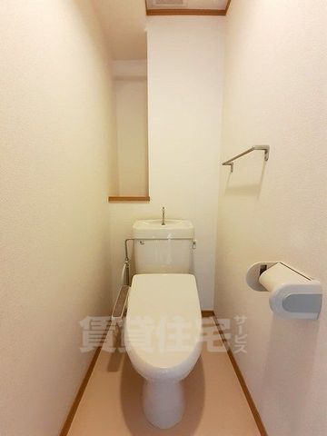 山陽電鉄本線 東二見駅 徒歩7分 4階建 築30年のトイレ写真