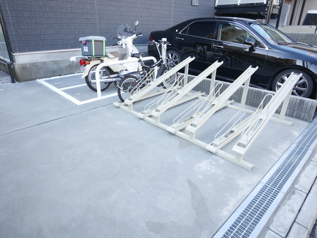その他共有部分　★駐輪場とバイク置き場もあります★