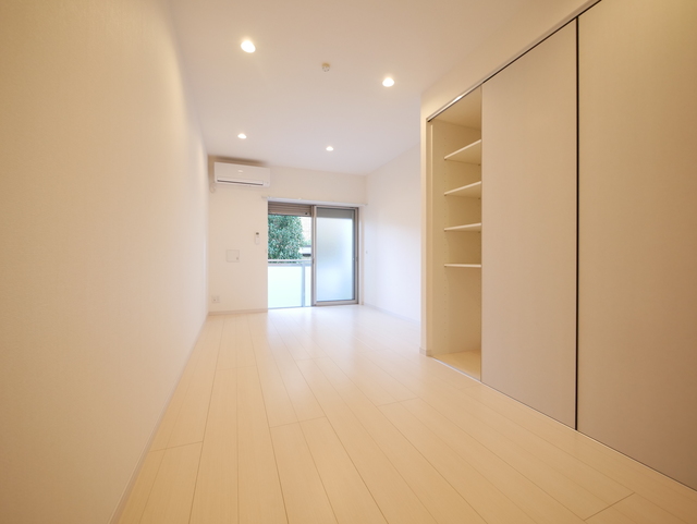 その他部屋・スペース　★ダウンライト付きでおしゃれなお部屋です★
