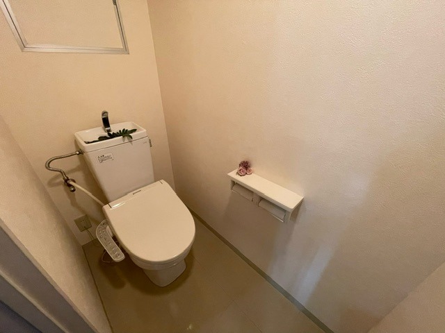 藤井住宅のトイレ写真