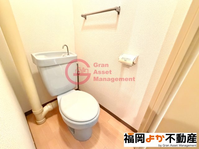 トイレ　落ち着いたトイレです