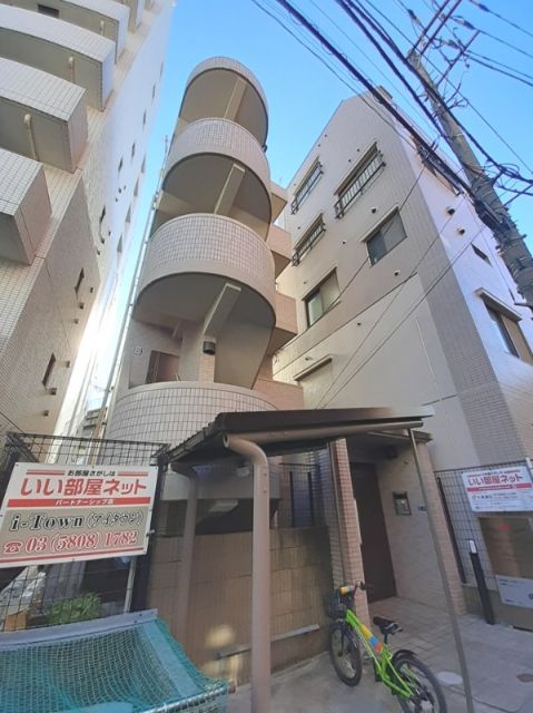 ＪＲ山手線 鶯谷駅 徒歩7分 築18年
