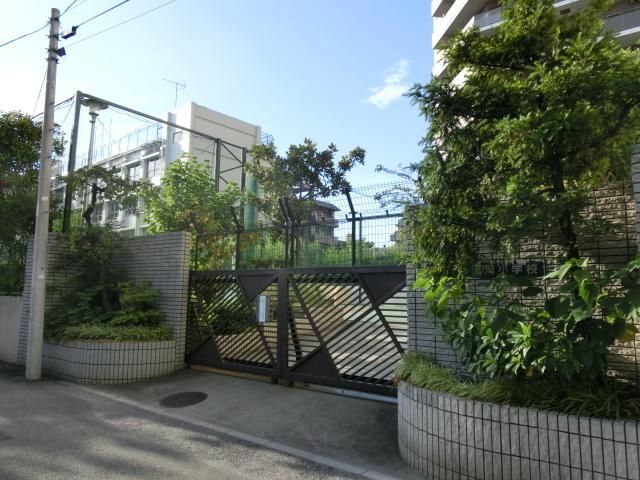 中学校　区立上野町中学校（中学校）まで1600m