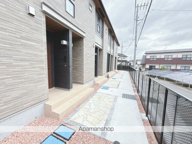 ＪＲ山陰本線 乃木駅 徒歩21分 2階建 築3年の外観写真