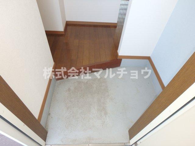 プレジデンスタバタの玄関写真