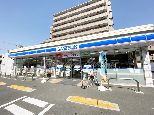 コンビニ　ローソン 茅ヶ崎駅幸町店（コンビニ）まで649m