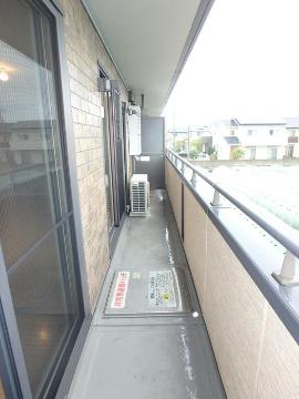 ＪＲ高徳線 板野駅 バス乗車時間：5分 最寄りバス停で下車 徒歩9分 3階建 築19年の内装写真
