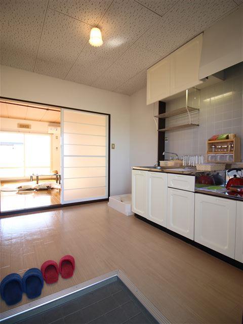 苅間ハイツFの玄関写真