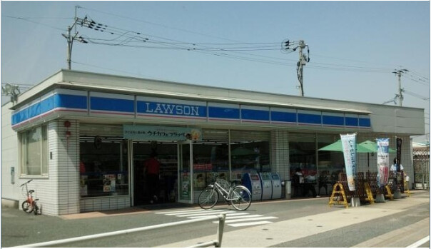 コンビニ　ローソン松島インター店（コンビニ）まで585m