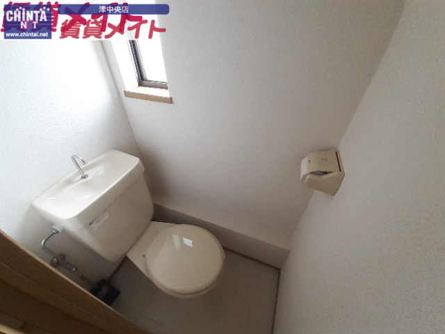 メゾンカネニのトイレ写真