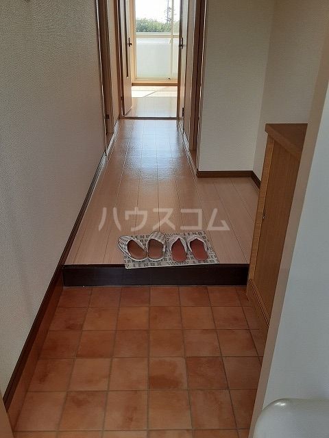 Surplusとまり木の玄関写真