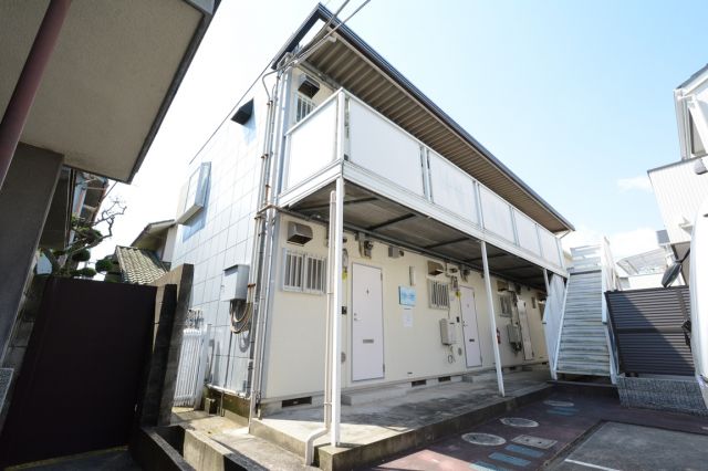建物外観　敷地内に駐輪場があります！