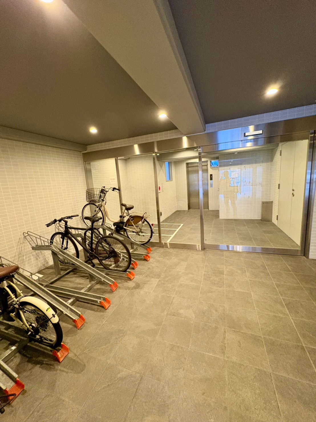 駐車場　駐輪場
