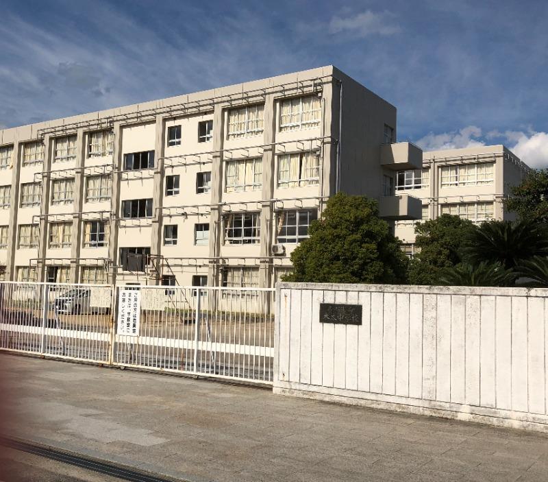 中学校　木太中学校（中学校）まで1129m