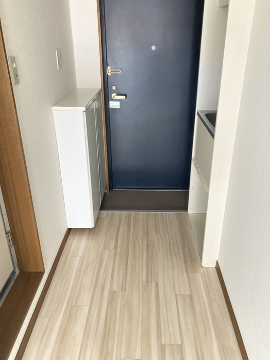 平和レジデンスの玄関写真