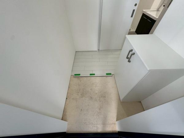 京阪本線 牧野駅 徒歩3分 3階建 築1年の玄関写真