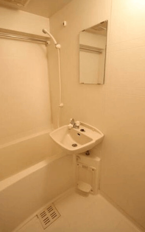 バス・シャワールーム　※別部屋参考写真