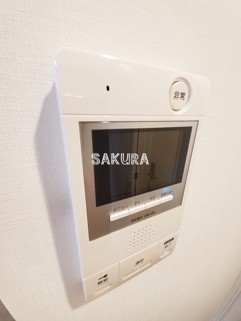 セキュリティ　女性の方でも安心のモニター付きインターフォン♪