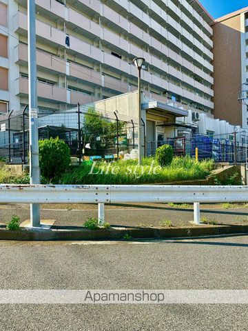 スーパー　ビッグ・エー　横浜南神大寺団地店（スーパー）まで500m