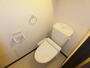 トイレ　温水洗浄便座付きトイレです☆