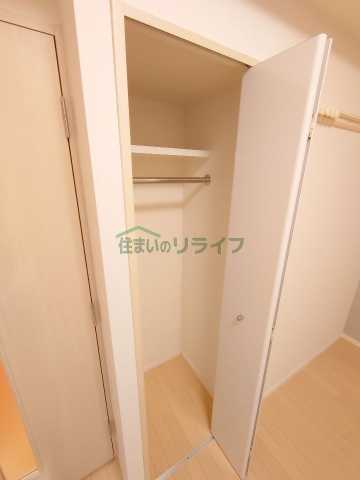 収納　参考写真　別のお部屋のお写真です