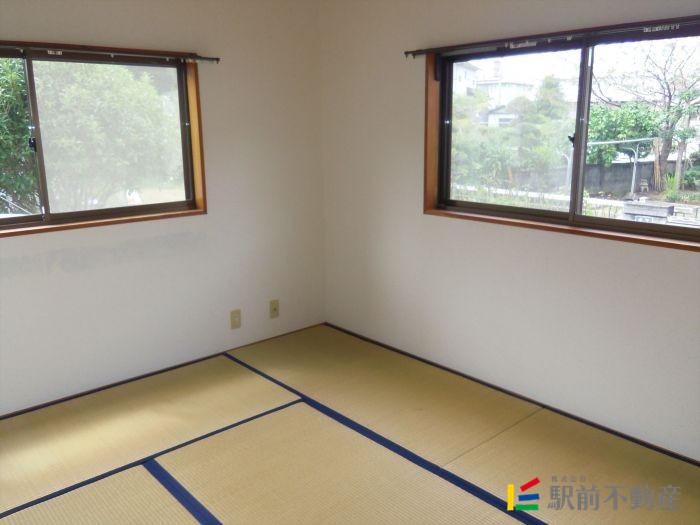 野田コーポの玄関写真