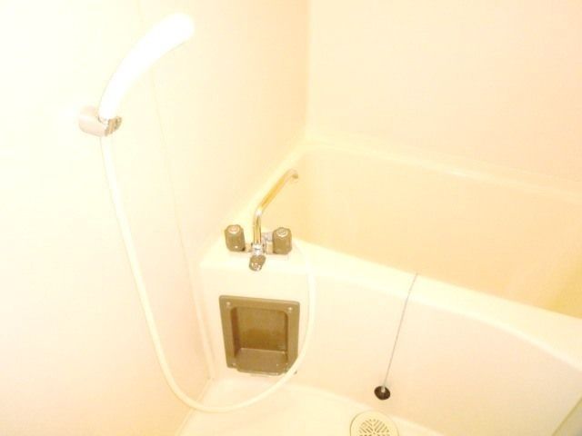 バス・シャワールーム　別部屋参考写真